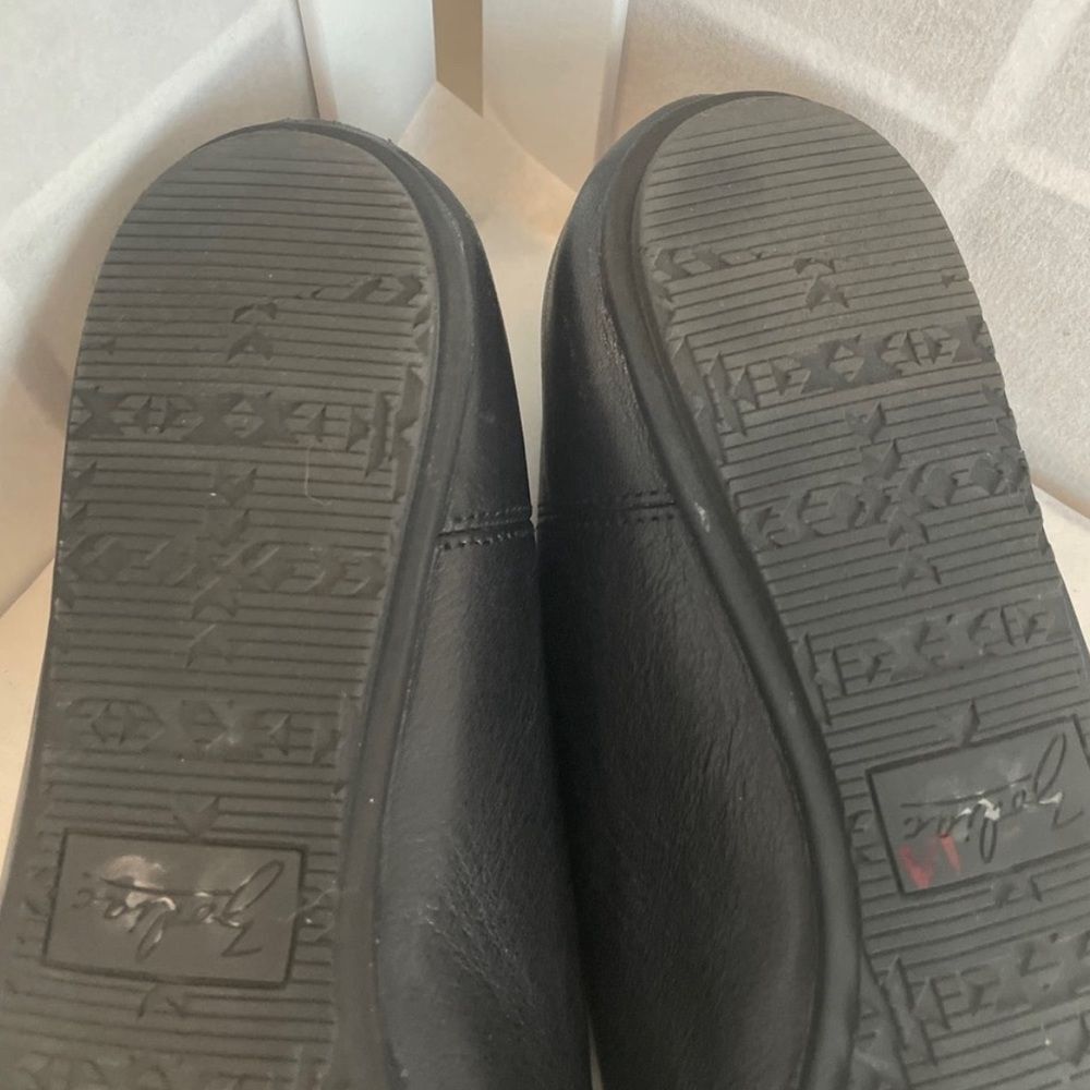 Zodiac Sadie 7.5 Black Leather Flat Shoes Slip On Woven Strap Work Casual Travel - Picture 12 of 12